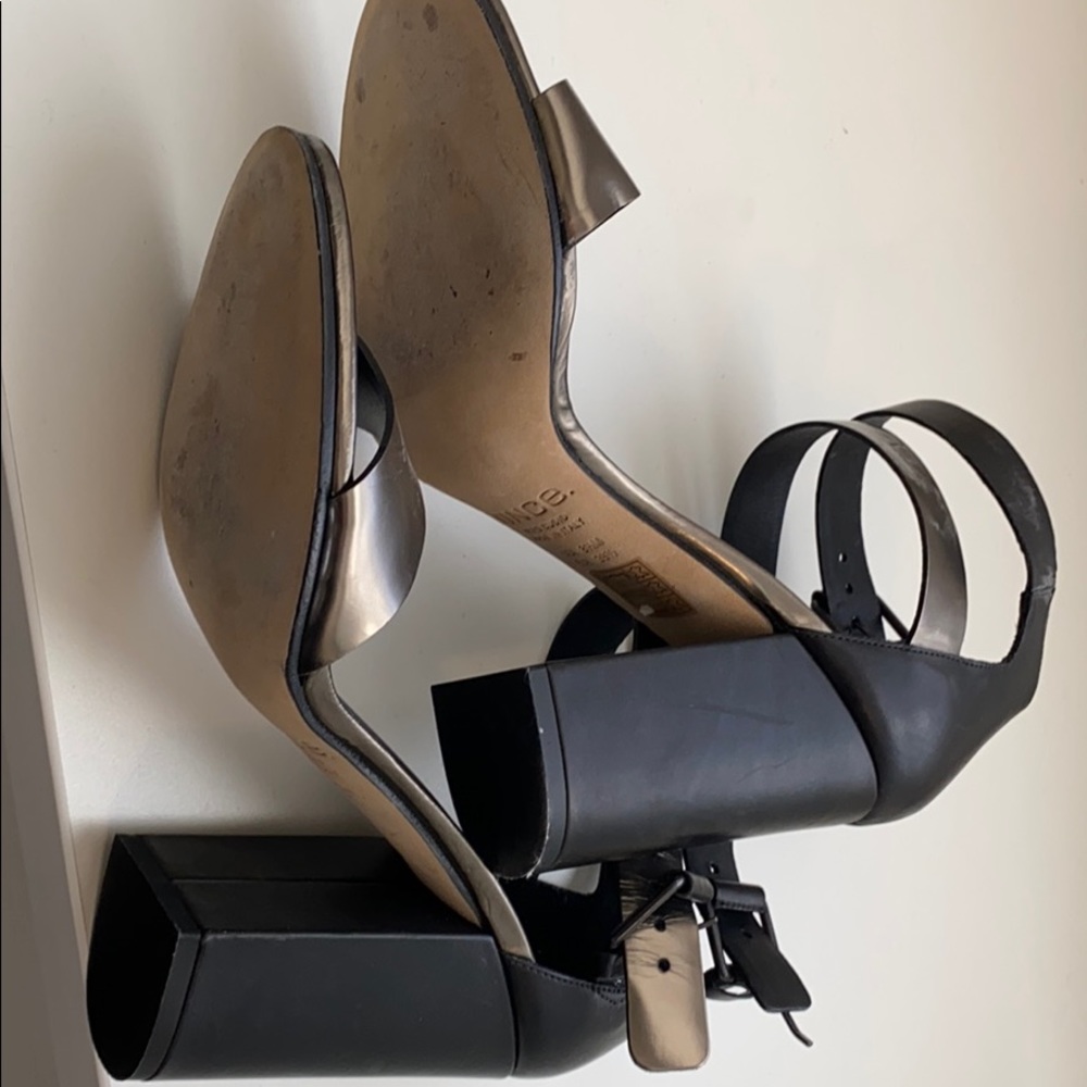Shoes - Picture 3 of 4